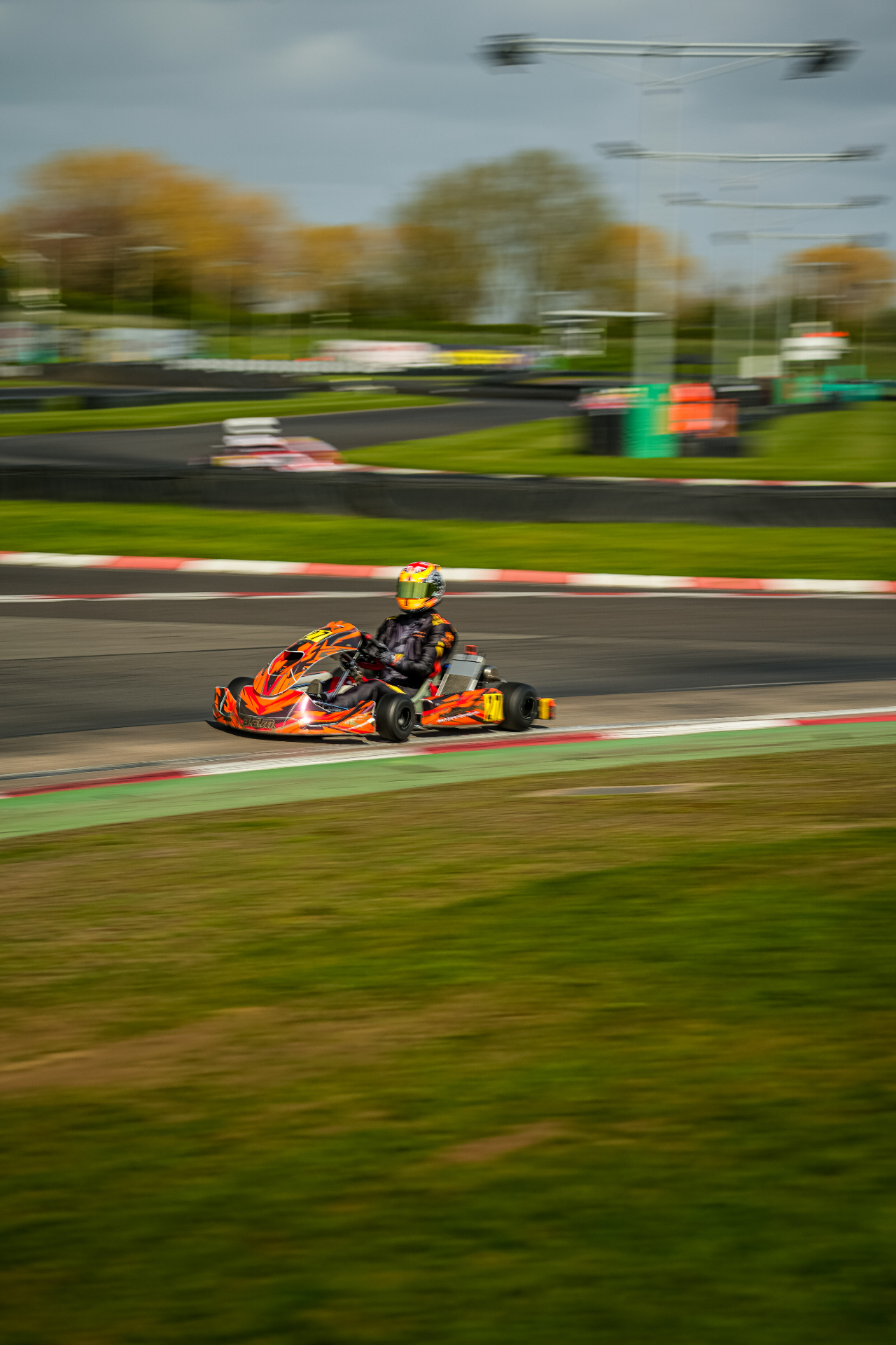 Pole sitter